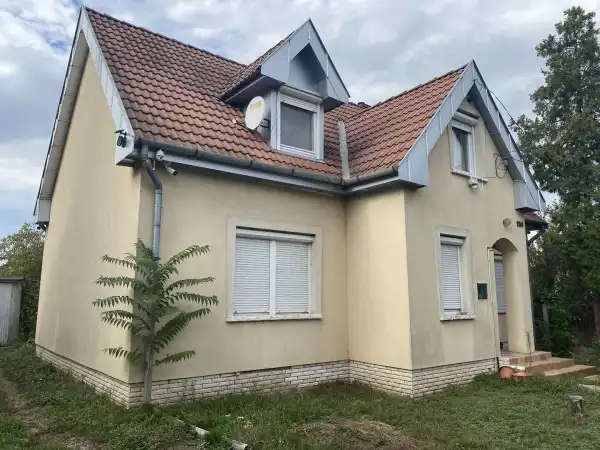 Eladó családi ház, Szolnok 4 szoba 132 m² 49.9 M Ft